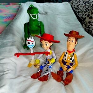 ***TOY STORY TOY SET***
